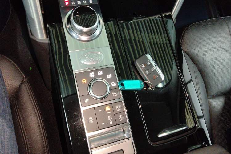 Used Land Rover Discovery 2018 3.0 SC V6 HSE