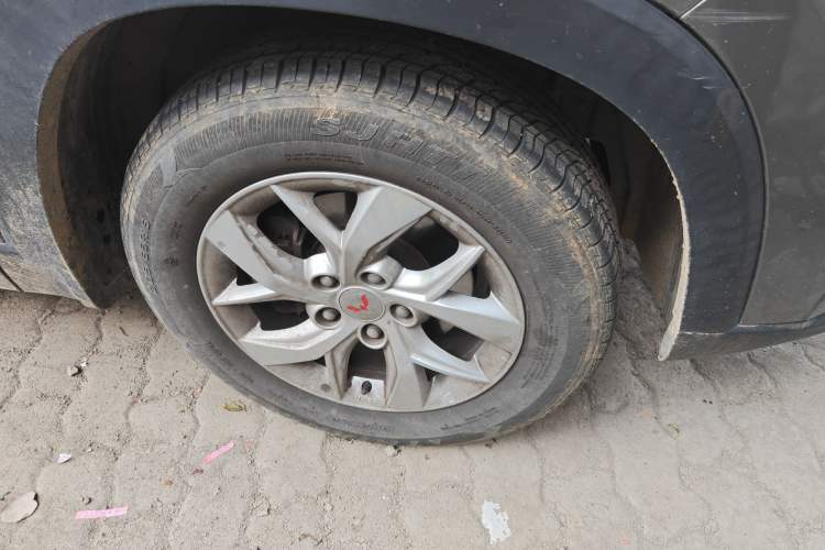 Used Wuling Hongguang S3 2019 1.5L Manual Comfort Model China VI Standard Right Front Wheel Hub