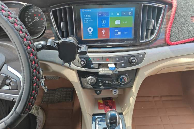 Used Baojun 730 2016 1.8L iAMT Luxury Model 7 Seats