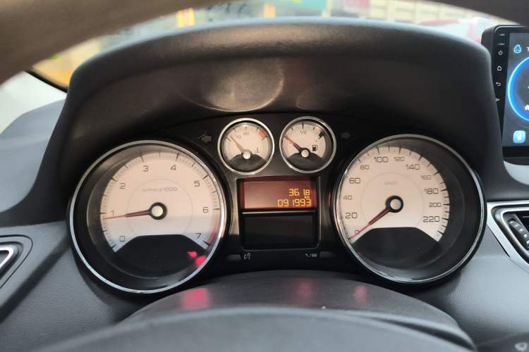 Used Peugeot 308 2014 Enjoy Edition Classic 1.6L Manual YouShang Model