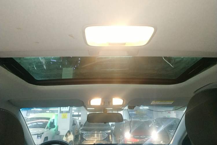 Used Hyundai Elantra (6th Generation / Lingdong) 2016 1.6L Manual ZhiXuan · Dynamic Model
