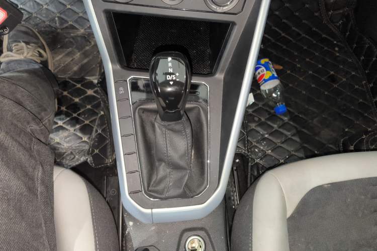 Used Volkswagen Polo 2019 Plus 1.5L Automatic Colorful Technology Edition Gear Lever