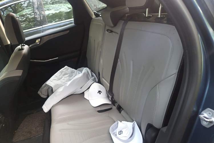 Used Ford Escape 2020 EcoBoost 245 Four-Wheel Drive Luxury Edition
