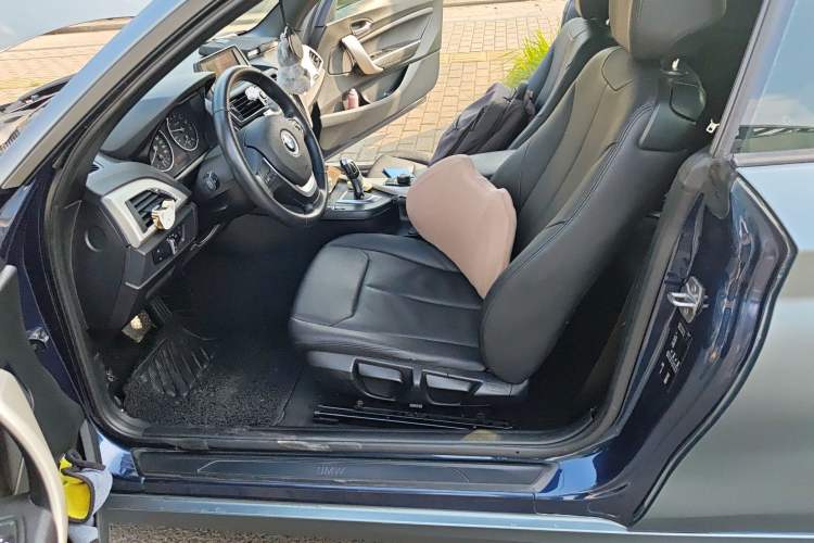 Used BMW 2 Series 2015 218i Convertible Coupe Left Front Seat