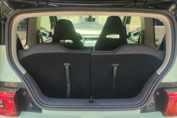 Used Wuling Hongguang MINIEV 2022 Macaron Premium Model – Lithium Iron Phosphate Trunk