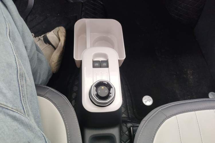 Used Geely Galaxy Panda 2024 200km Panda Rider
