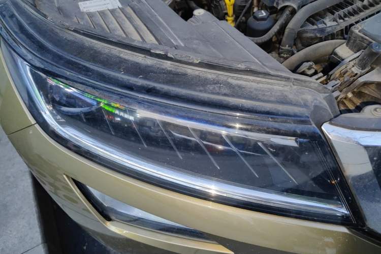 Used Skoda Kodiaq 2018 TSI380 7-Seater Four-Wheel-Drive Flagship Edition Right Front Headlight