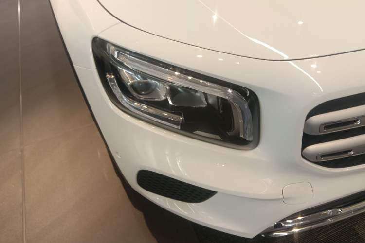 Used Mercedes-Benz GLB 2021 GLB 200 Fashion Model Exterior 3