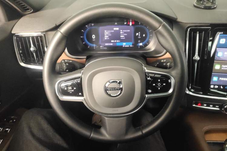 Used Volvo S90 2023 B5 Zhiyi Luxury Edition