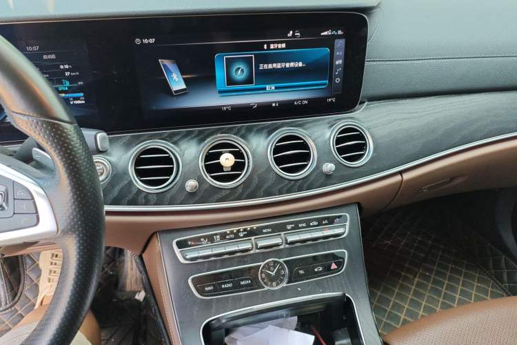 Used Mercedes-Benz E-Class 2018 Facelift E 200 L Sport Edition
