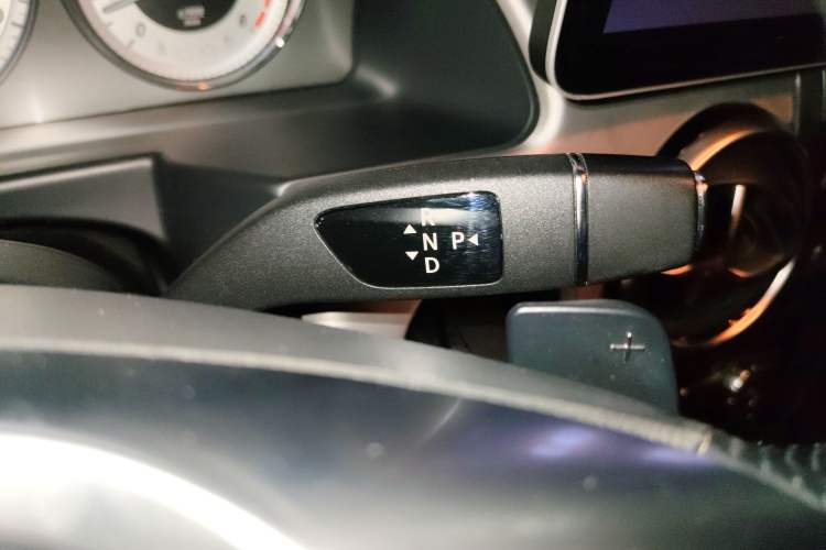 Used Mercedes-Benz GLK-Class 2015 GLK 260 4MATIC Fashion Edition Ultimate Version