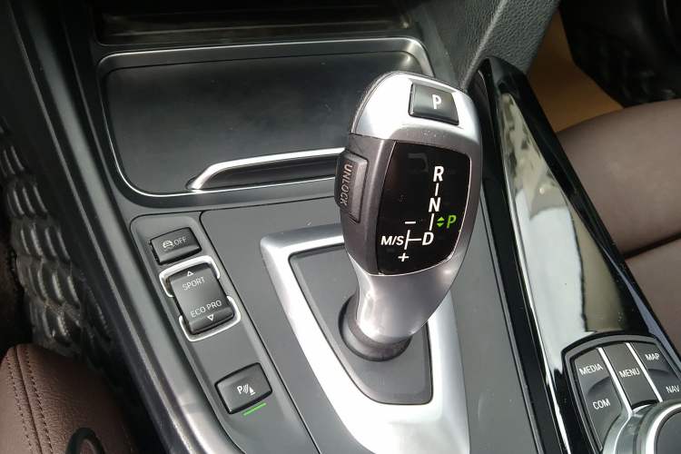 Used BMW 3 Series 2019 320Li Fashion Model Gear Lever