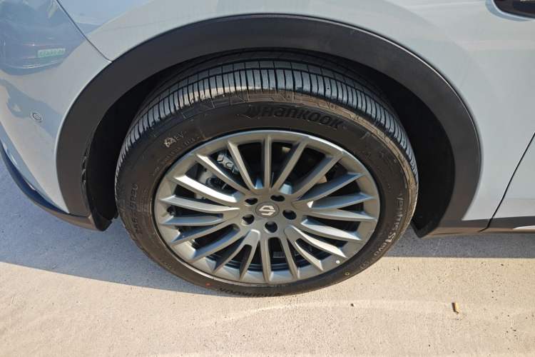 Used Leapmotor C11 2024 Range-Extended 300 Luxury Edition