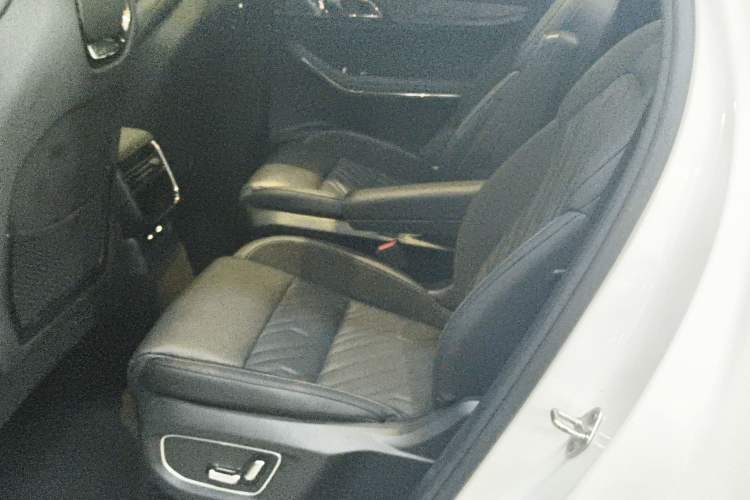 Used Lynk & Co 09 EM-P 2021 2.0T PHEV Halo Six-Seater
