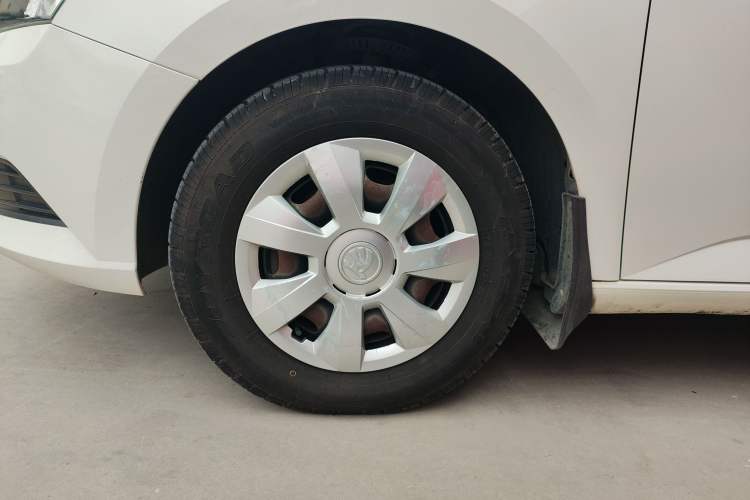 Used Skoda Fabia 2015 1.4L Automatic Front-Drive Model
