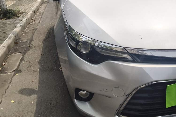 Used Toyota Levin 2016 1.6G CVT Elite Edition Right Front Headlight