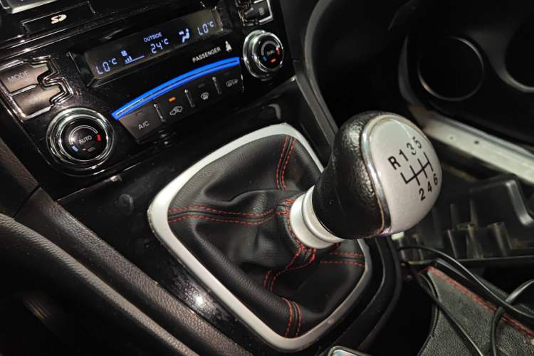 Used Haval H6 2016 Upgraded Model 1.5T Manual Two-Wheel Drive Elite Version