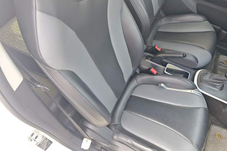 Used Roewe Clever 2022 311km QiQi BoBo Edition
