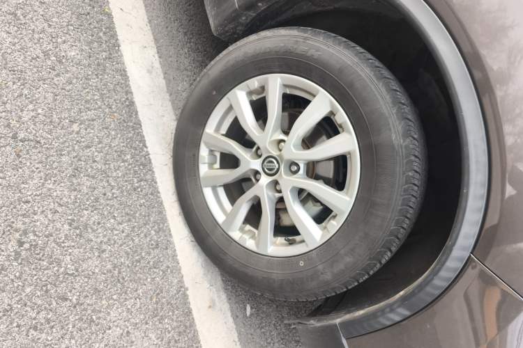 Used Nissan X-Trail 2020 2.0L XL ITS CVT 2WD SmartConnect Comfort Edition Right Front Wheel Hub