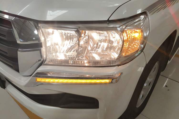 Used Toyota Land Cruiser 2019 4.0L GX-R 5-Seater Parallel Import