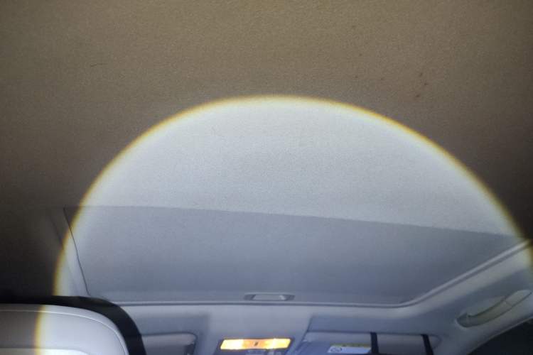 Used Toyota Highlander 2012 2.7L Two-Wheel Drive 7-Seater Luxury Edition