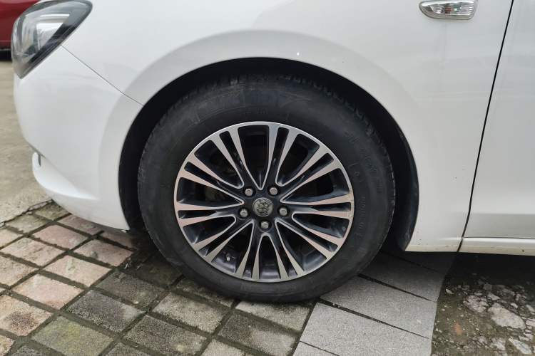 Used Buick GT 2016 18T Dual-Clutch Elite Model
