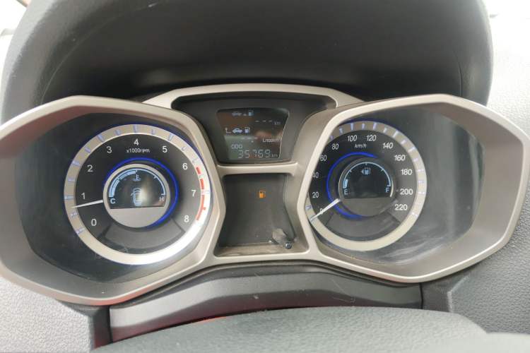 Used JAC Refine S3 2015 1.5L Manual Luxury Smart Deluxe Edition