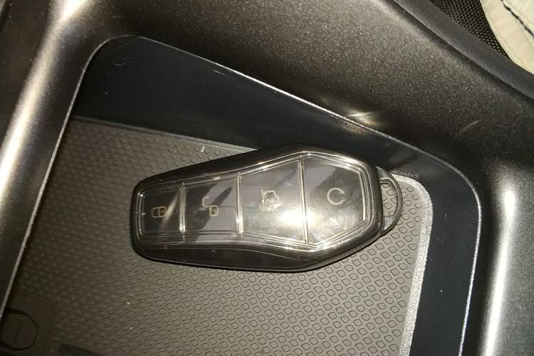 Used BYD Sealion 05 DM-i 2025 DM-i 75KM Luxury Model Vehicle Key