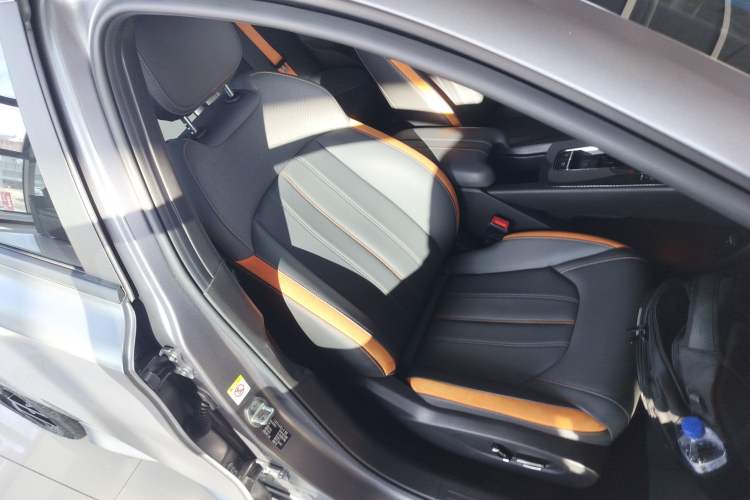 Used GAC Trumpchi EMPOW 2022 270T DCT J16 R-Style Track Edition
