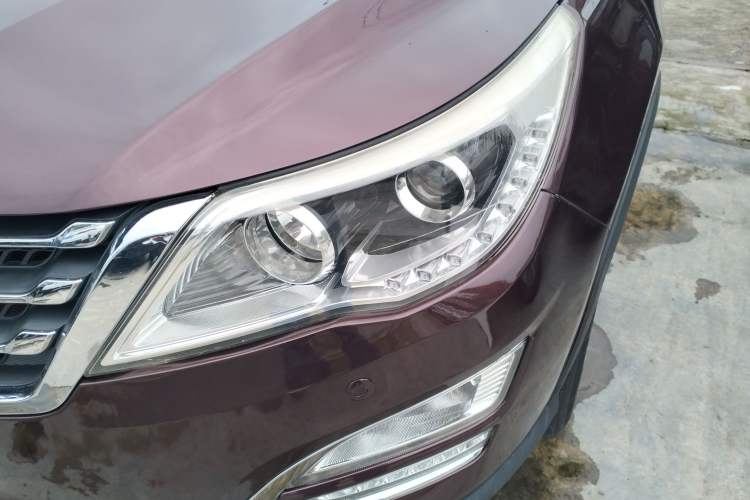 Used Baojun 560 2016 1.8L iAMT Luxury Model Left Front Headlight