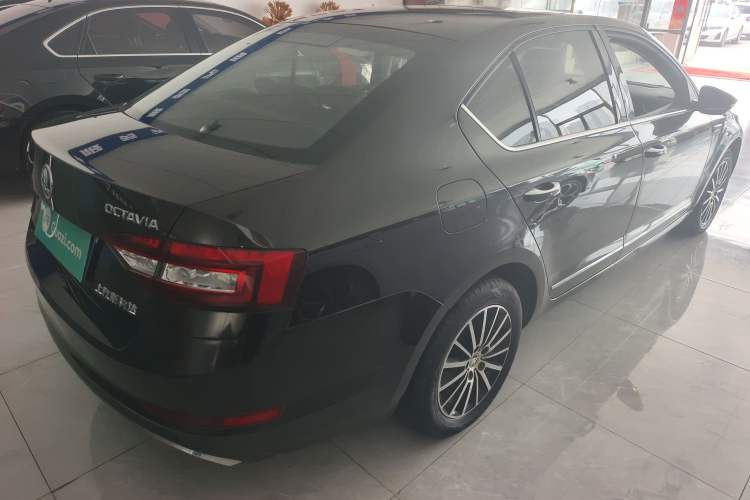 Used Skoda Octavia 2018 TSI230 DSG Luxury Edition