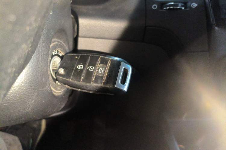 Used Kia K3 2015 1.6L Manual GL
