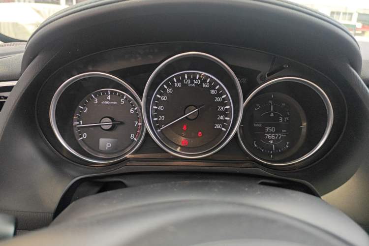 Used Mazda Atenza 2017 2.0L Blue Sky Luxury Edition
