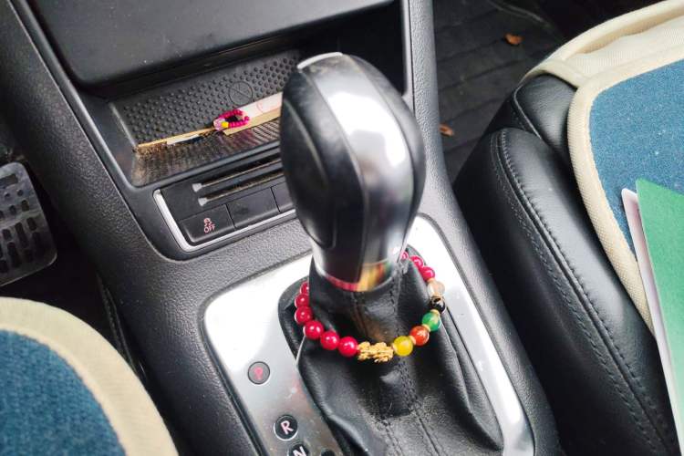 Used Volkswagen Tiguan 2013 1.8 TSI Automatic Two-Wheel Drive Comfort Edition Gear Lever