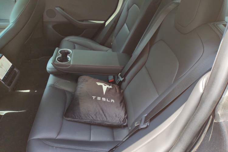 Used Tesla Model 3 2023 Rear-Wheel-Drive Version