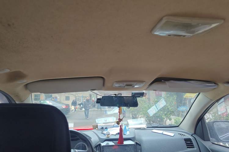 Used Isuzu JLM 2018 2.5T Four-Wheel Drive Diesel Luxury Version with Extended Cargo Bed JE4D25Q5A