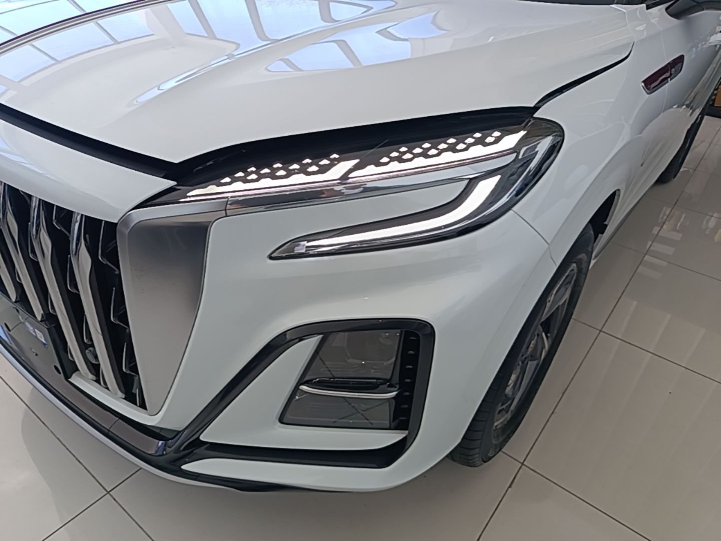 Hongqi HS3 2023 1.5T Two-Wheel Drive Shanwei Edition — снимка 8