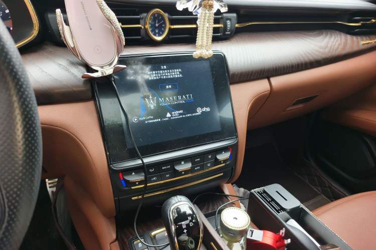 Used Maserati President 2017 3.0T Standard Model Audio And AC Panel