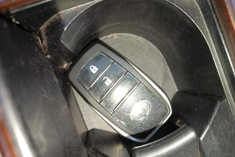 Used Toyota Reiz 2013 2.5V Shangrui Edition Interior 1