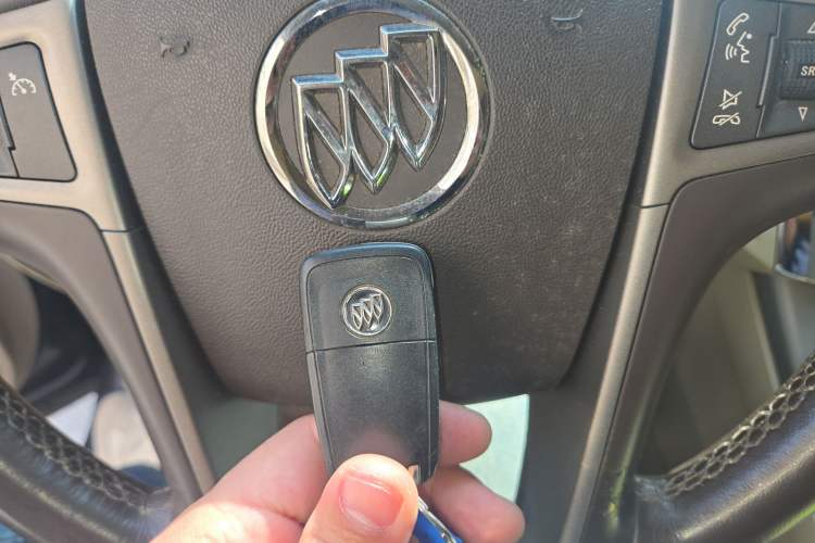 Used Buick LaCrosse 2011 2.4L SIDI Luxury Edition
