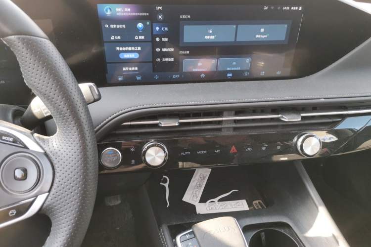 Used Dongfeng Aeolus Huge 2025 Mach Power 1.5T Premium Version
