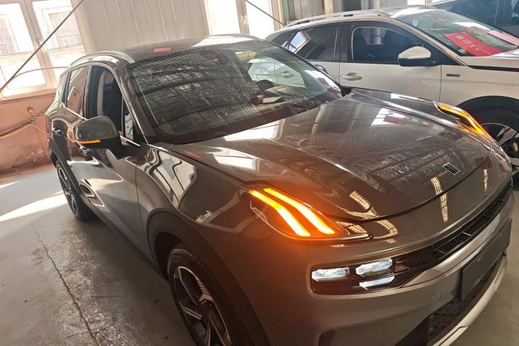 Used Lynk & Co 06 EM-P 2022 PHEV 84 km Range Pro Version Exterior 1