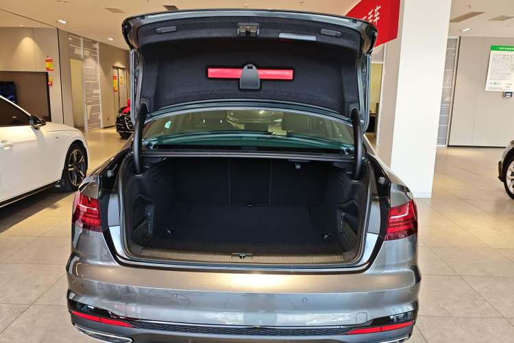Used Audi A4L 2024 40 TFSI Luxury Dynamic Edition Trunk