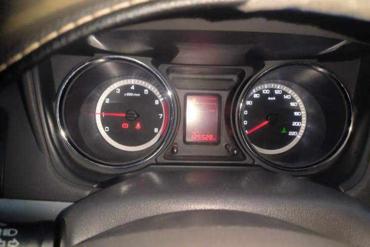 Used Dongfeng Aeolus A60 2014 1.6L Manual Luxury Model