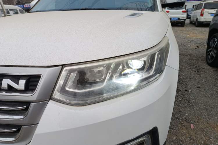 Used Changan CS95 2017 2.0T Two-Wheel Drive Zhitu Edition