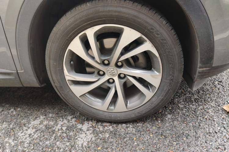 Used Buick Envision 2020 Encore S 652T Two-Wheel Drive Luxury Model