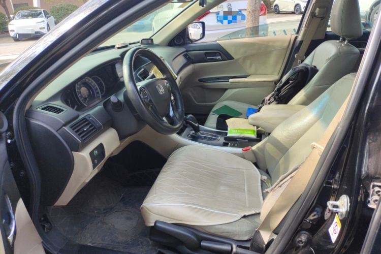 Used Honda Accord 2015 2.0L LX Comfort Edition
