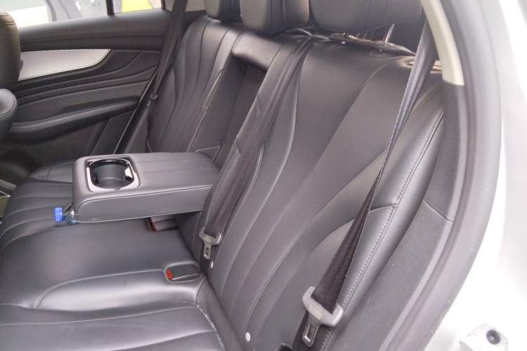 Used Roewe RX5 MAX 2019 300TGI Automatic Smart Cabin Luxury Edition Left Rear Seat