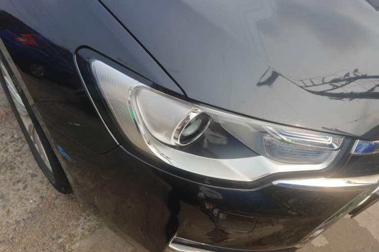 Used JAC Group Refine A60 2017 1.5 TGDI Automatic Luxury Business Model Right Front Headlight