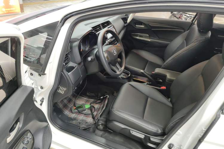 Used Honda Fit 2016 1.5L LXS CVT Comfort Sunroof Version
